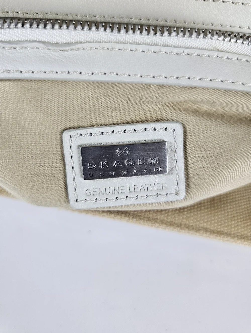 Skagen Beige Canvas & White Leather Messenger Bag – Classic & Versatile!